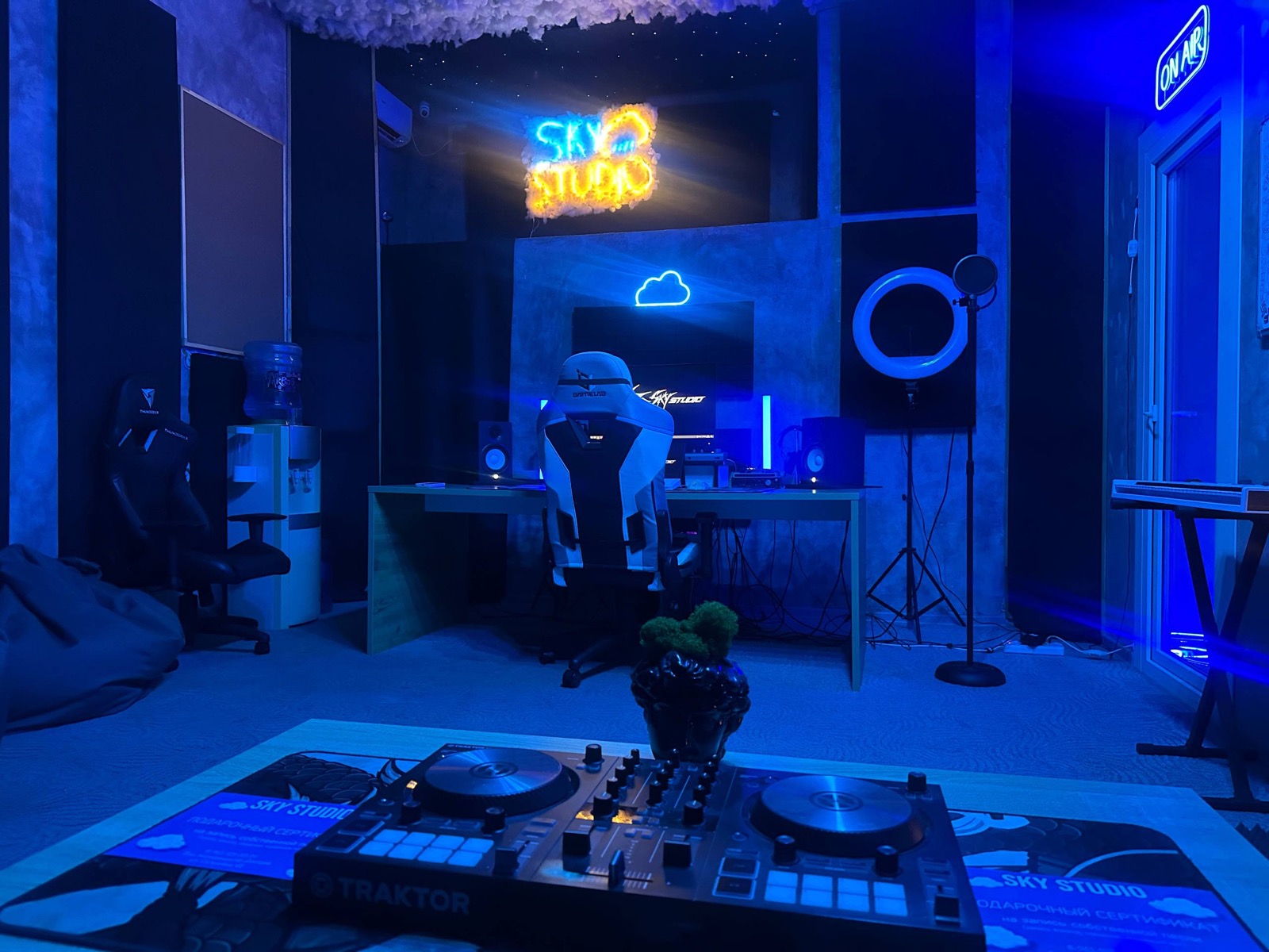 DJ-зона Sky Studio